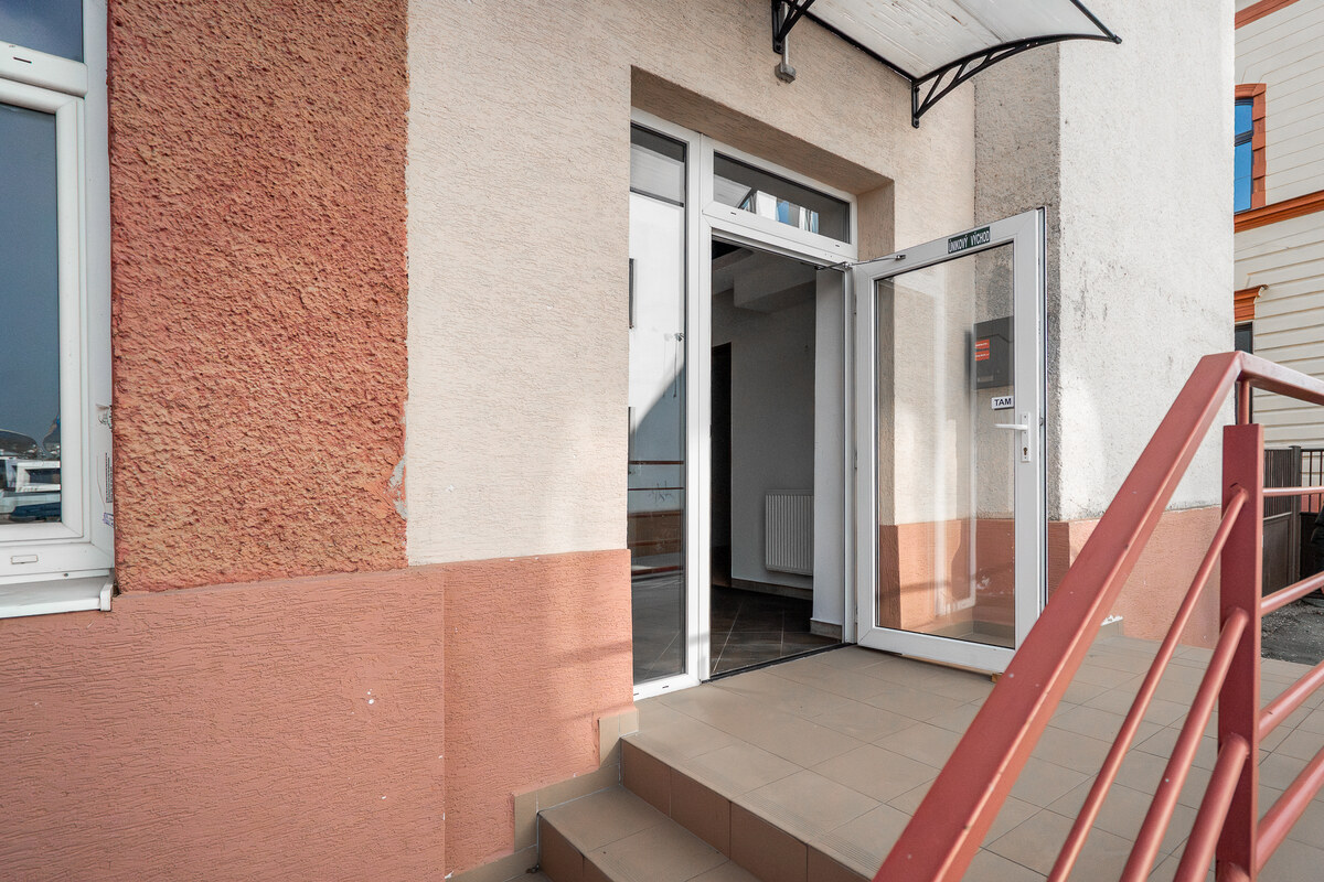 PREDAJ: Sokolovňa – komerčná budova v centre Brezna | 1 395 m² — foto 7