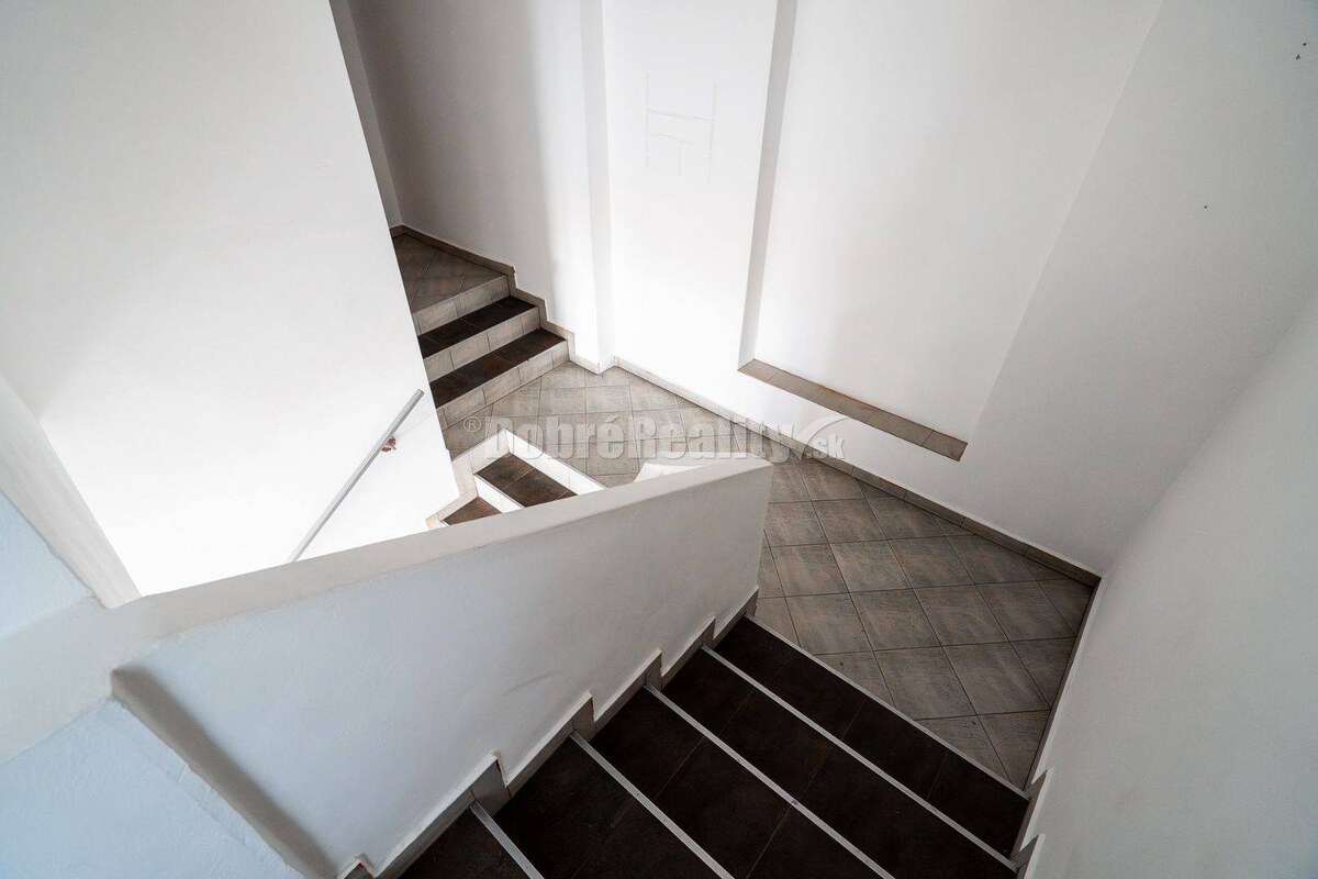 VIACÚČELOVÝ KOMERČNÝ PRIESTOR SO SAMOSTATNÝM VSTUPOM, 262 m, Brezno — foto 14