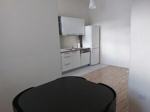 PRENÁJOM: VEĽKOMETRÁŽNY 2 IZBOVÝ BYT S 2 LOGGIAMI, CENTRUM — foto 11