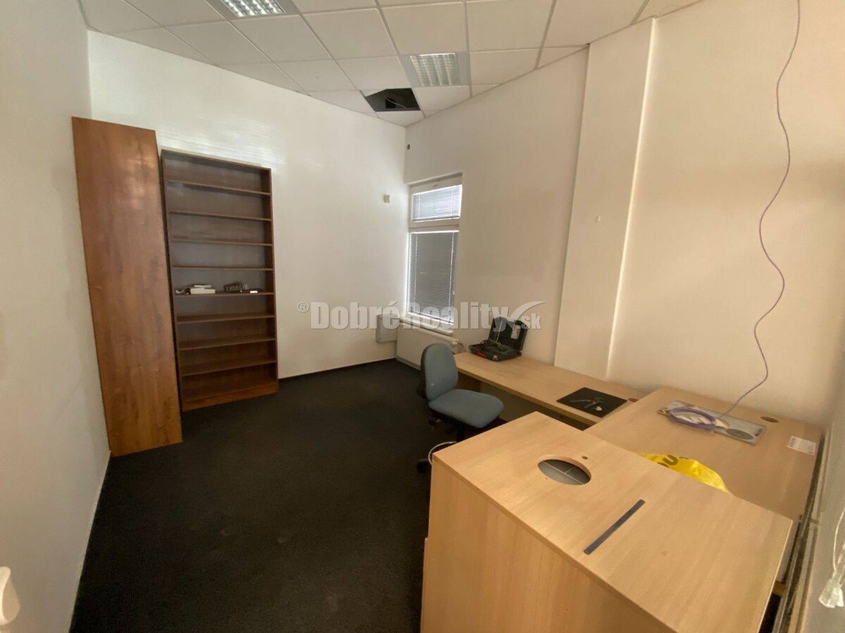Na prenájom exkluzívne komerčné priestory v centre Rimavskej Soboty — foto 7