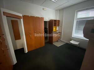 Na prenájom exkluzívne komerčné priestory v centre Rimavskej Soboty — foto 15