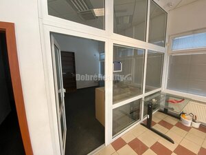 Na prenájom exkluzívne komerčné priestory v centre Rimavskej Soboty — foto 8