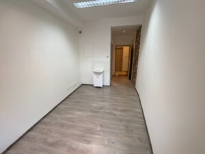 Prenájom peknej kancelárie  v Businesscentri v Rimavskej Sobote — foto 2