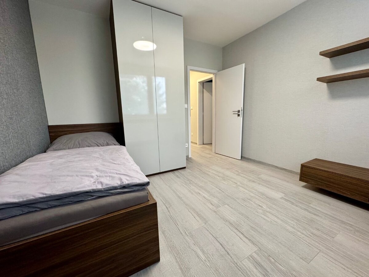 Kompletne zrekonštruovaný 4-izbový byt na prenájom v Prievidzi — foto 8