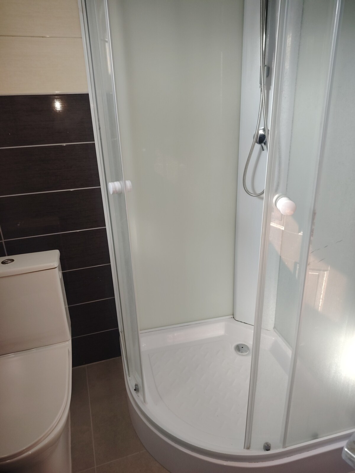 RK Dobré reality prenajíma rodinný dom v Šuranoch — foto 9