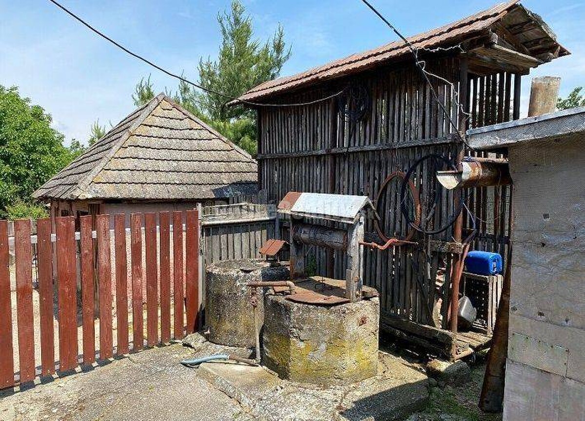 RK DOBRÉ REALITY predáva 5-izbový rodinný dom vo Veľkých Ludinciach — foto 5