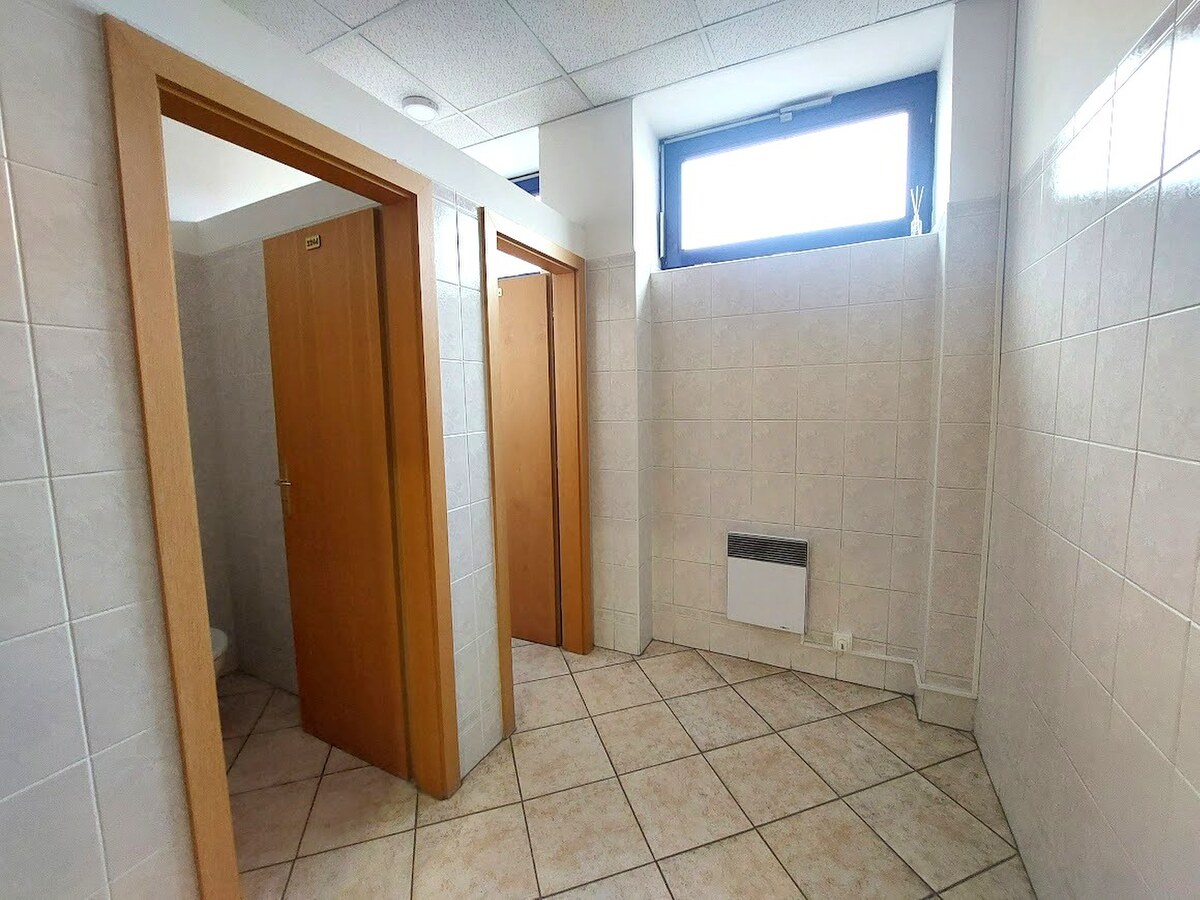 PRENÁJOM: KANCELÁRSKY PRIESTOR V CENTRE  BANSKEJ BYSTRICE — foto 6