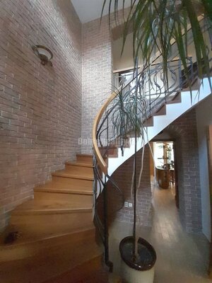 Nadštandartný 6 izbový rodinný dom v Nových Zámkoch — foto 3