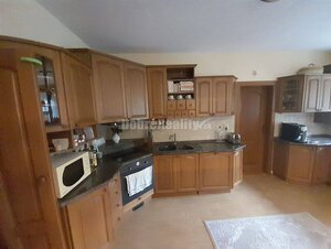 Nadštandartný 6 izbový rodinný dom v Nových Zámkoch — foto 4