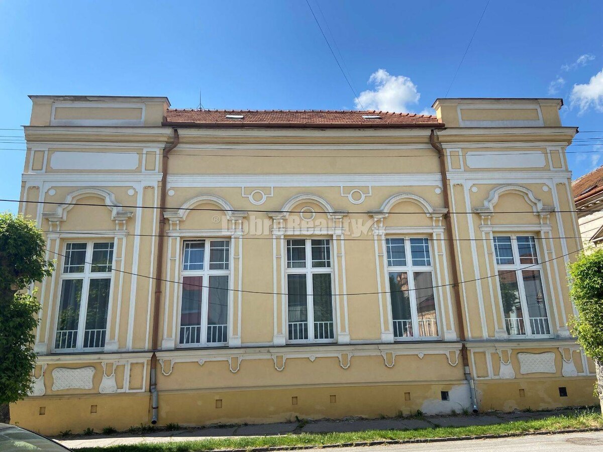 Na predaj veľká, lukratívna komerčná budova v centre Rimavskej Soboty — foto 9