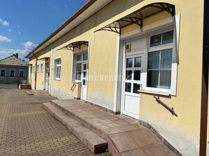 Na predaj veľká, lukratívna komerčná budova v centre Rimavskej Soboty — foto 4