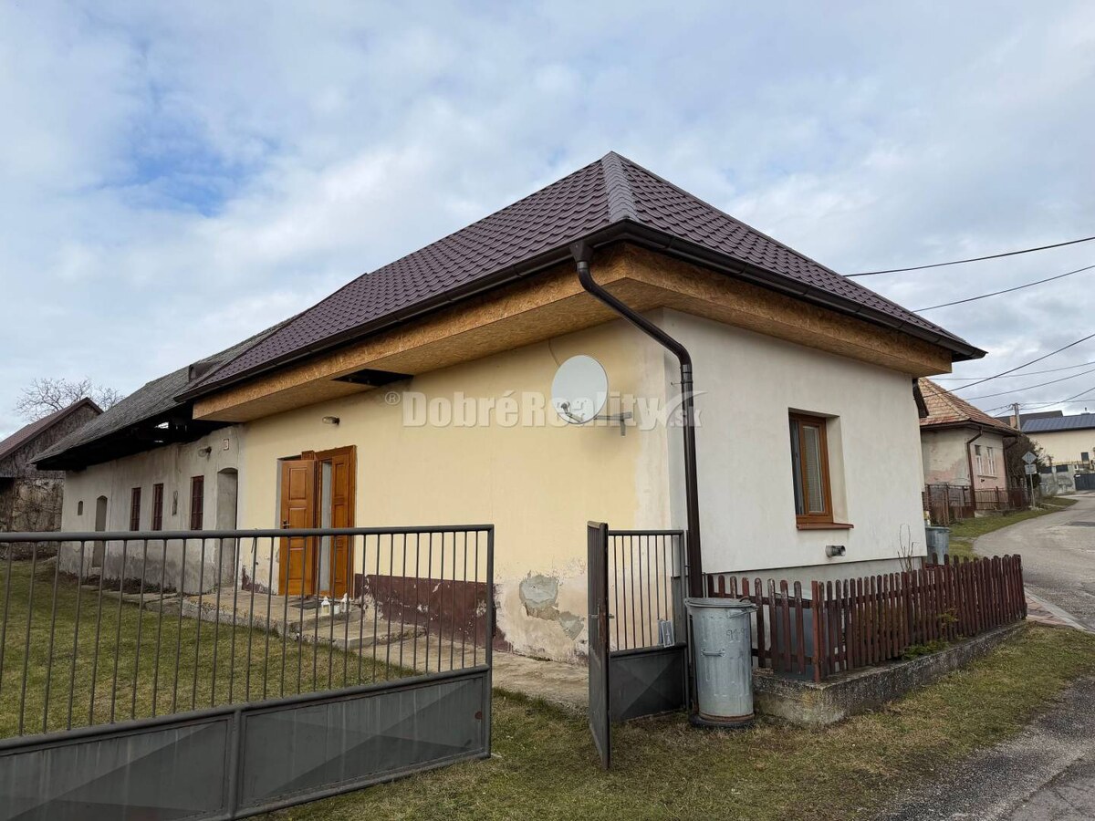 REZERVOVANÉ....Ponúkame Vám na predaj chalupu/RD v krásnej podhorskej