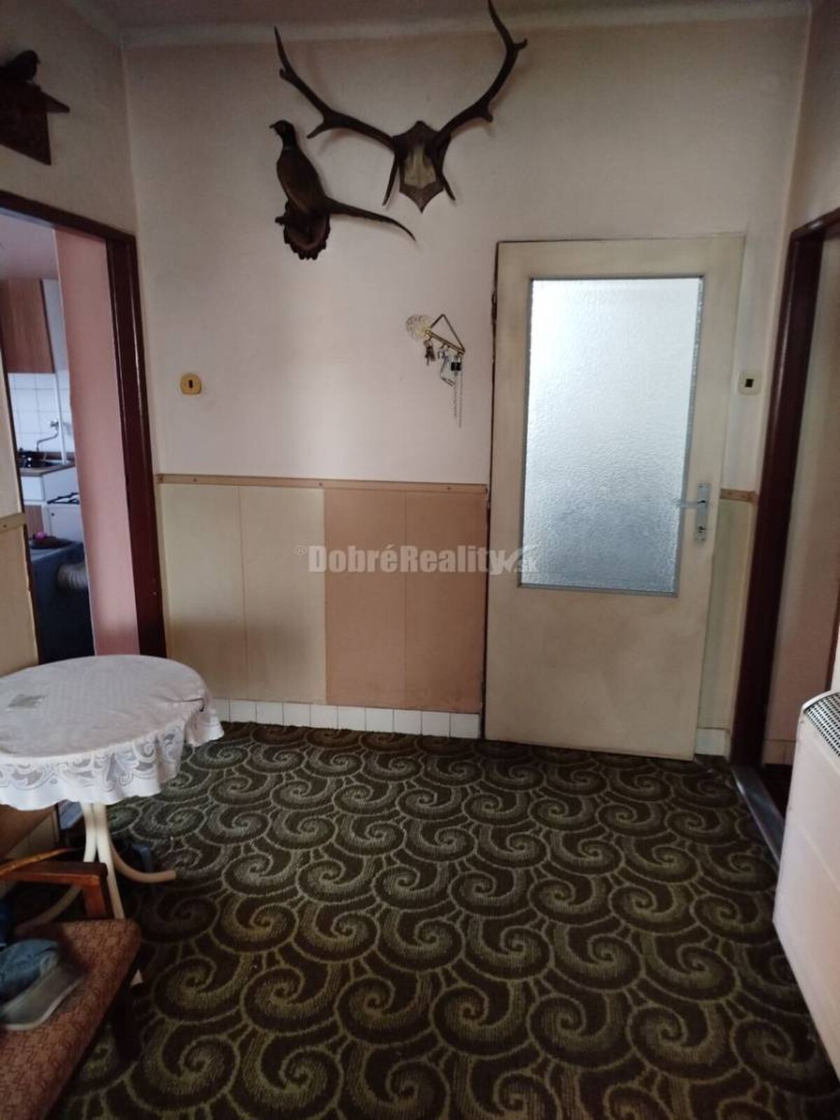 Rodinný  dom s veľkým pozemkom v tichom a krásnom prostredí pod Považs — foto 8