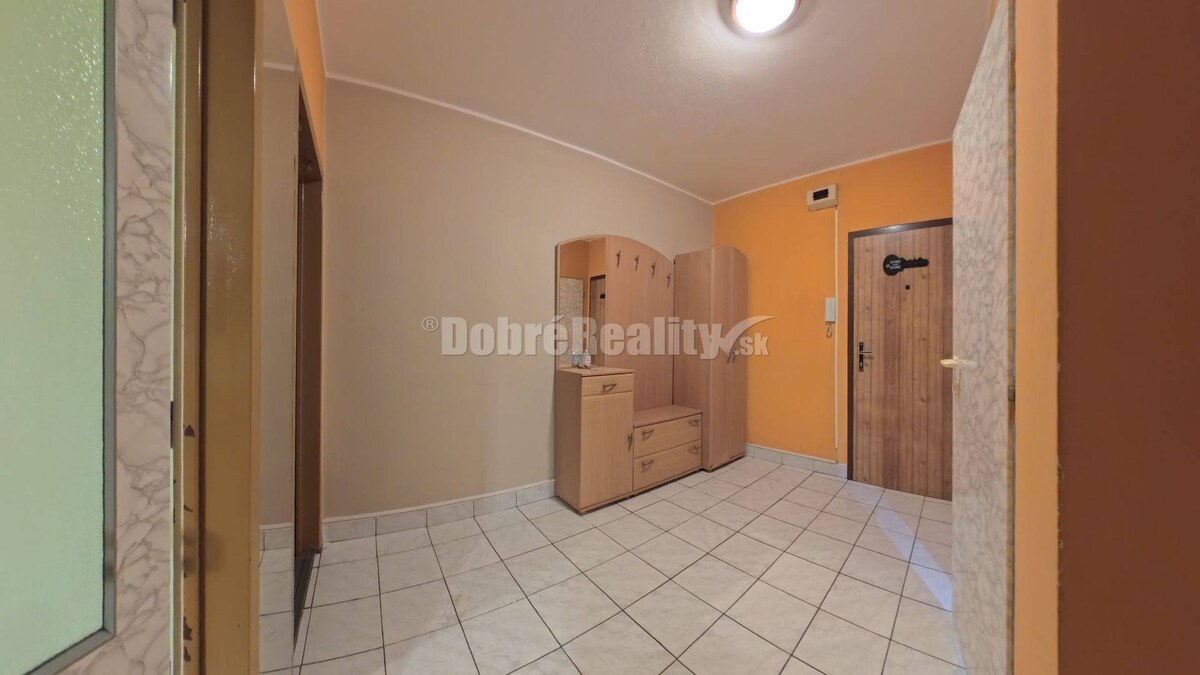 DOBRÉ REALITY ponúkajú priestranný 2-izbový byt 67 m² — foto 7
