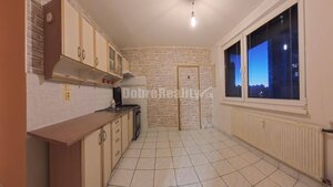 DOBRÉ REALITY ponúkajú priestranný 2-izbový byt 67 m² — foto 4