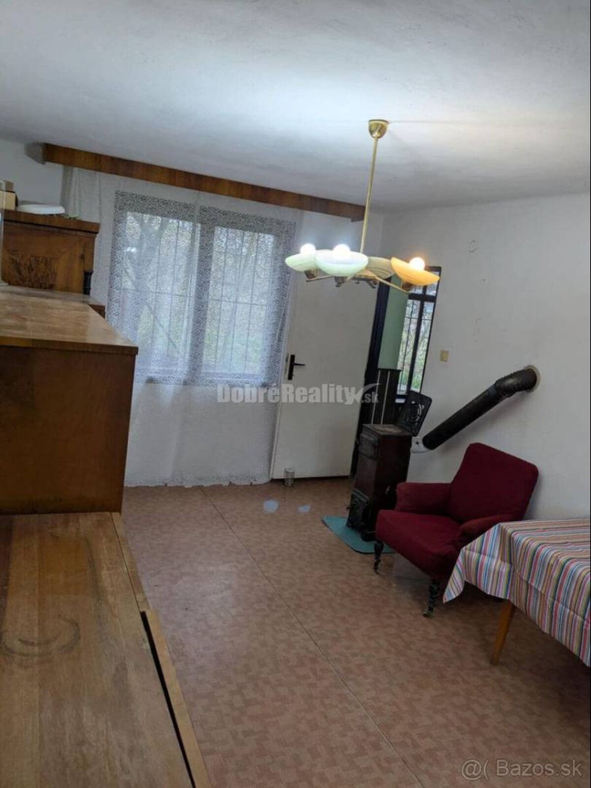 Dobré Reality ponúkajú na predaj viničný domček v tichej lokalite Star — foto 3
