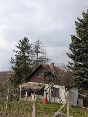Dobré Reality ponúkajú na predaj viničný domček v tichej lokalite Star — foto 2