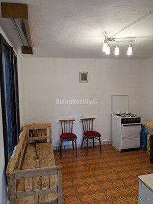 Dobré Reality ponúkajú na predaj viničný domček v tichej lokalite Star — foto 5