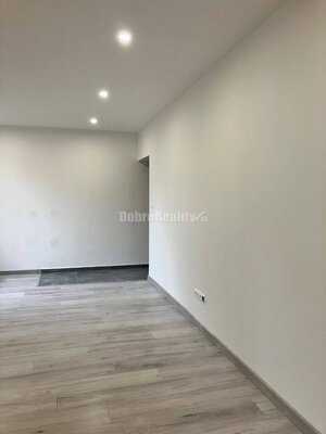 Kompletne zrekonštruovaný 2-izbový byt v Lučenci... — foto 2