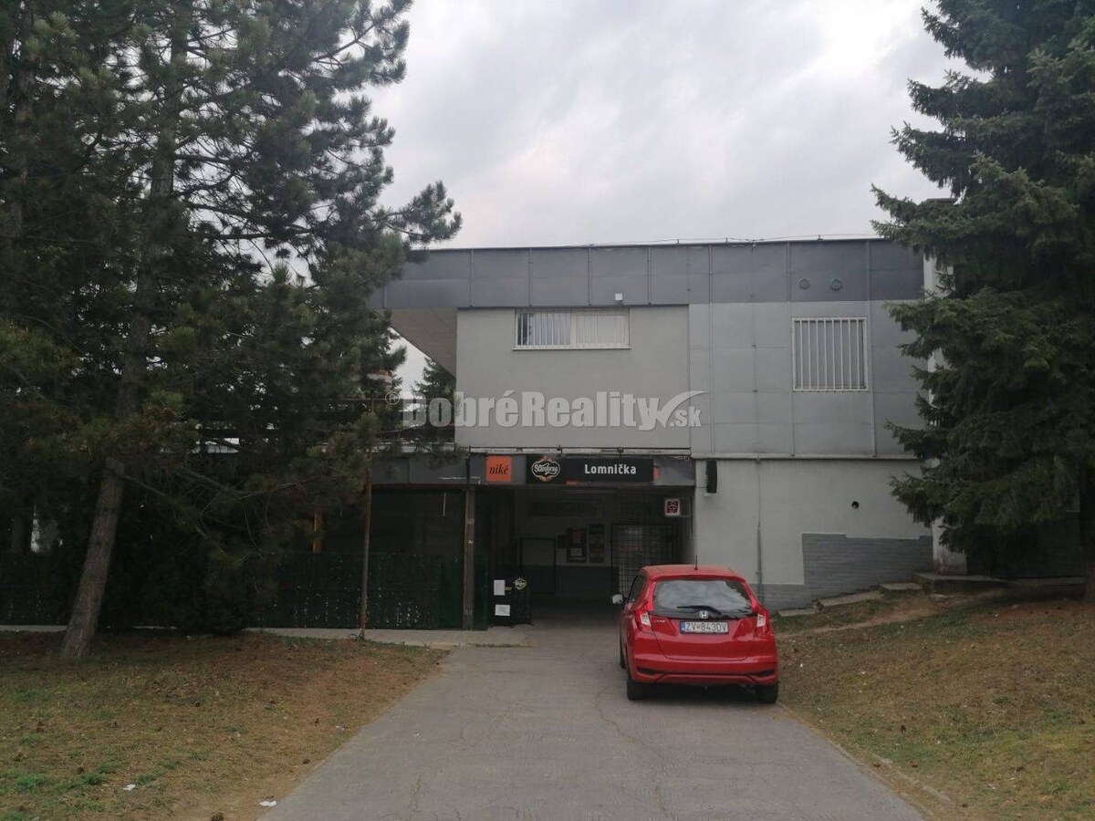 !!!! Výrazné zníženie ceny!!!! POLYFUNKČNÝ OBJEKT VO ZVOLENE NA PREDAJ — foto 2