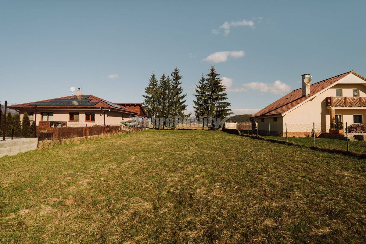 PREDAJ: Pozemok pre výstavbu rodinného domu vo Veľkej Lúke, 593 m2, ok — foto 3