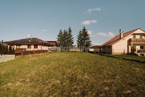 PREDAJ: Pozemok pre výstavbu rodinného domu vo Veľkej Lúke, 593 m2, ok — foto 3