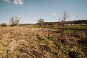 PREDAJ: Pozemok pre výstavbu menšieho rodinného domu, 764 m2, Veľká Lú — foto 1