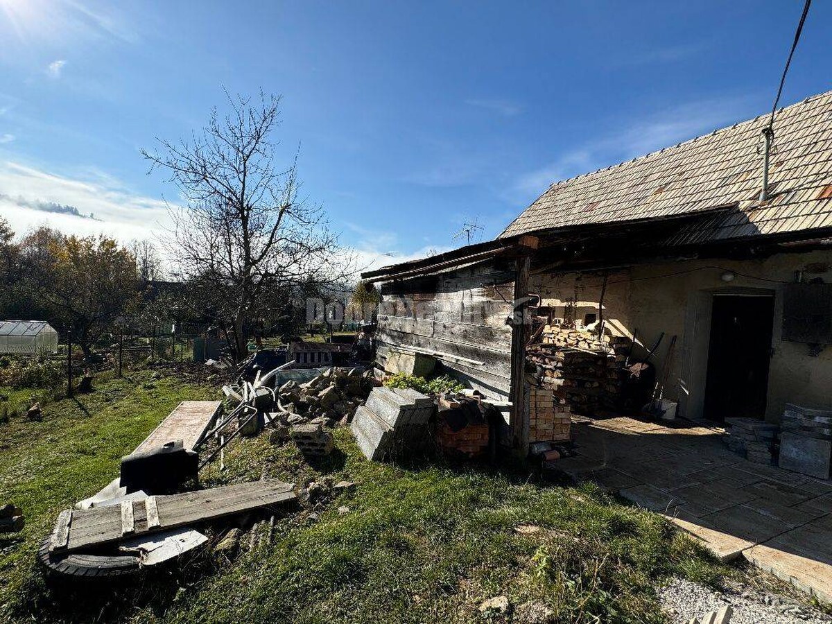 Slnečný pozemok s pôvodným kamenným domom v Michalovej — foto 4