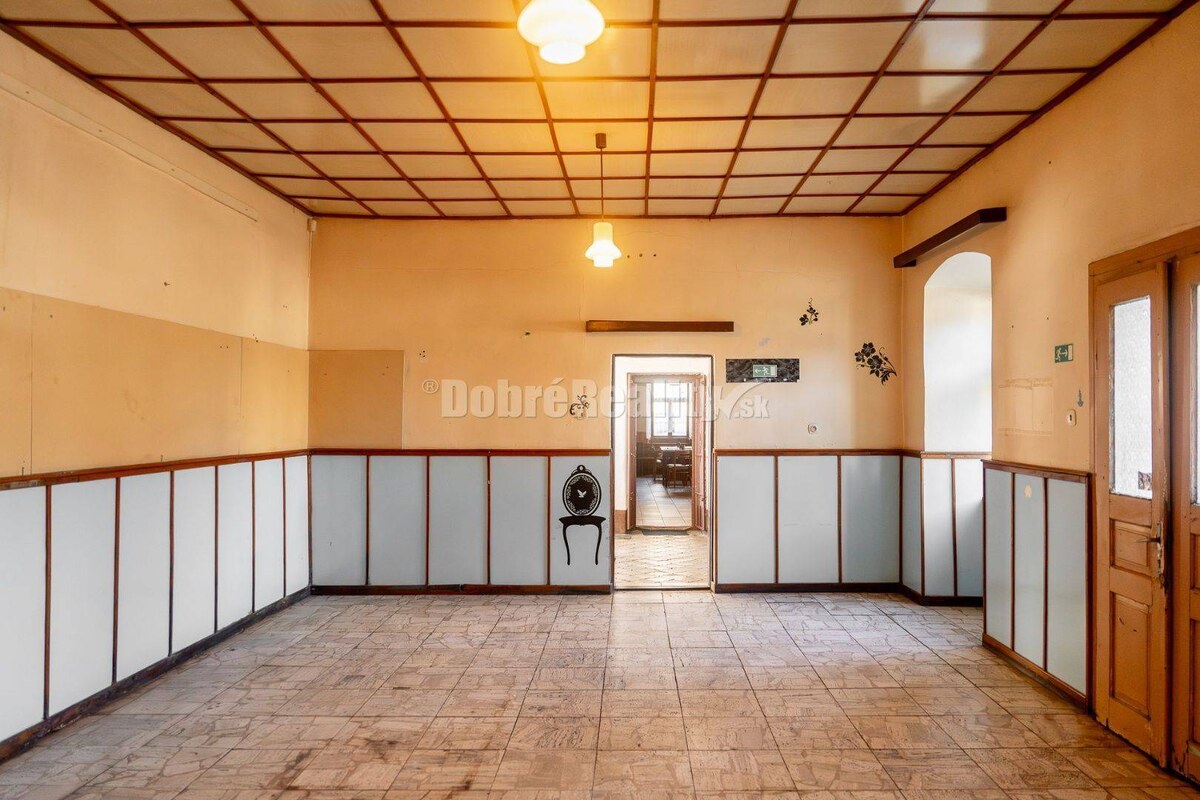 PREDAJ: Historický hostinec pod Muránskym Hradom, 1102 m2, Muráň - okr — foto 17