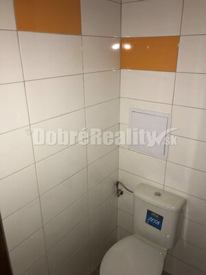 Ponúkame na prenájom 1 izbový byt v Prievidzi — foto 7