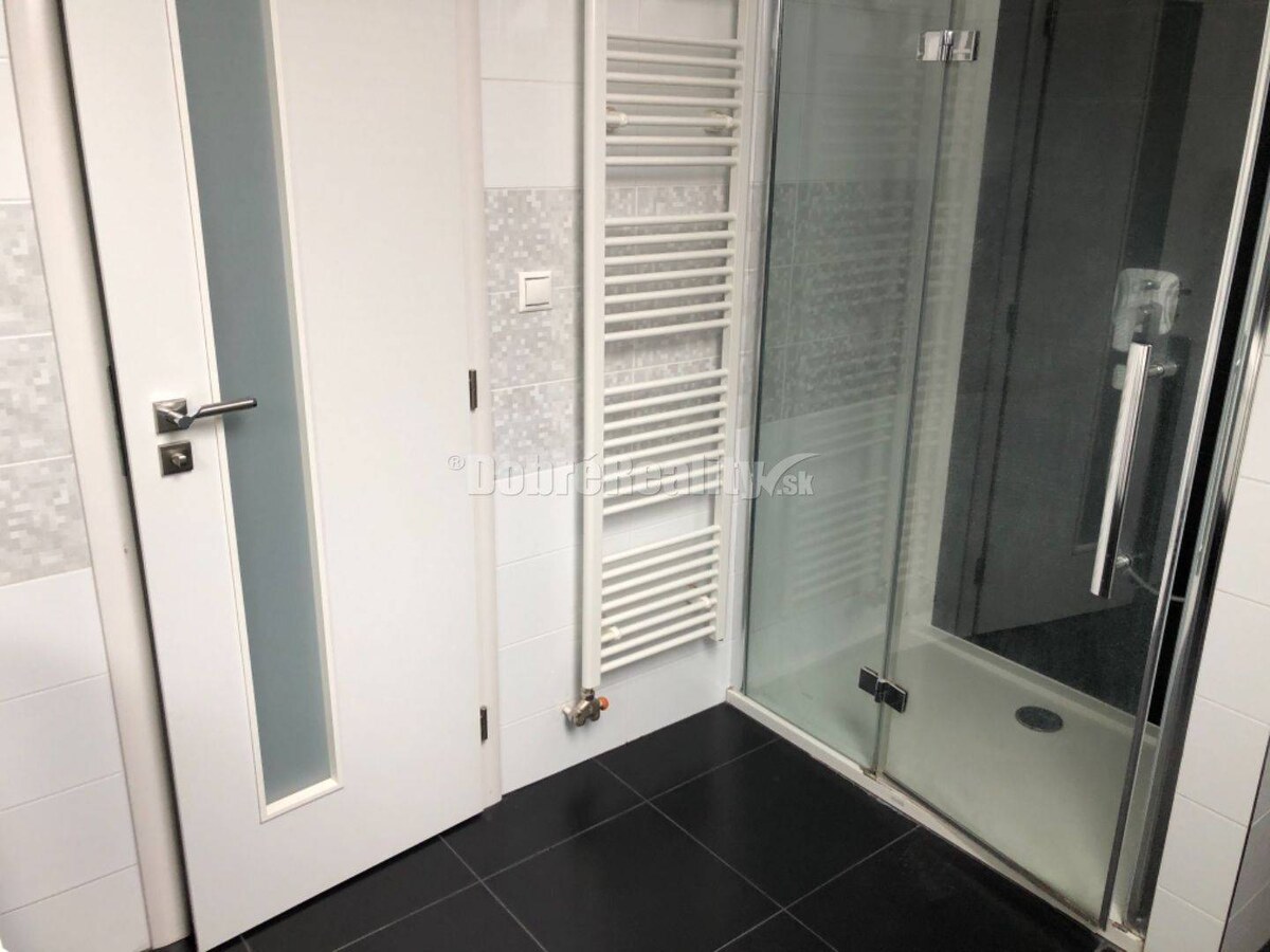 Prenajom veľkometrážneho luxusného bytu v Bojniciach — foto 12