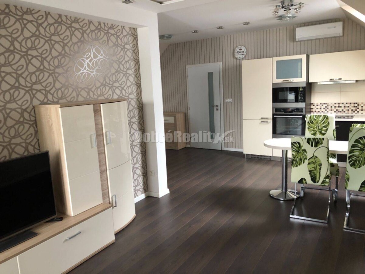 Prenajom veľkometrážneho luxusného bytu v Bojniciach — foto 3