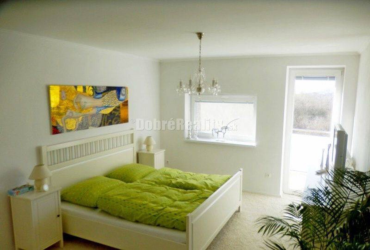 REZERVOVANÉ......Na prenájom nadštandardný byt na Slnečnom nábreží — foto 9