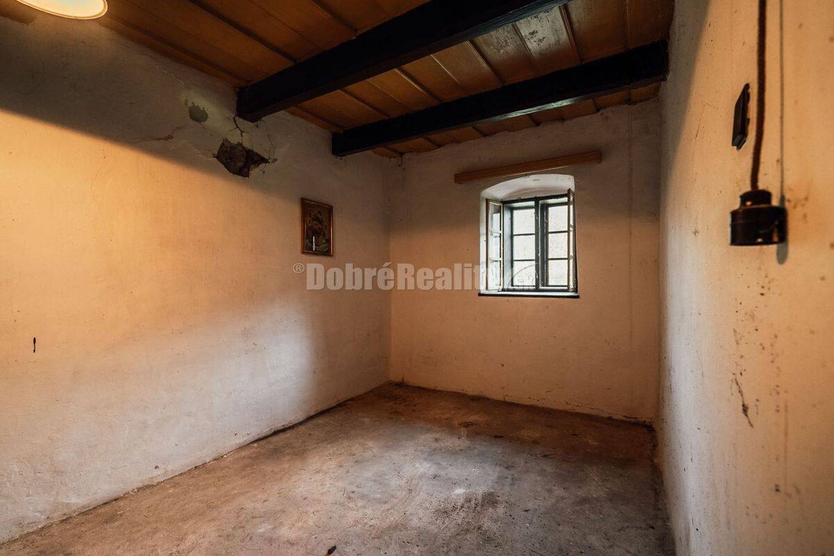 VÝNIMOČNÝ HISTORICKÝ MLYN PRI RIEKE KRUPINICA, 371 m2, Medovarce — foto 7