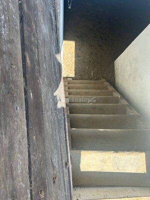 Exkluzívne, pozemok pri Váhu s malou chalúpkou, murovanou pecou a pivn — foto 6