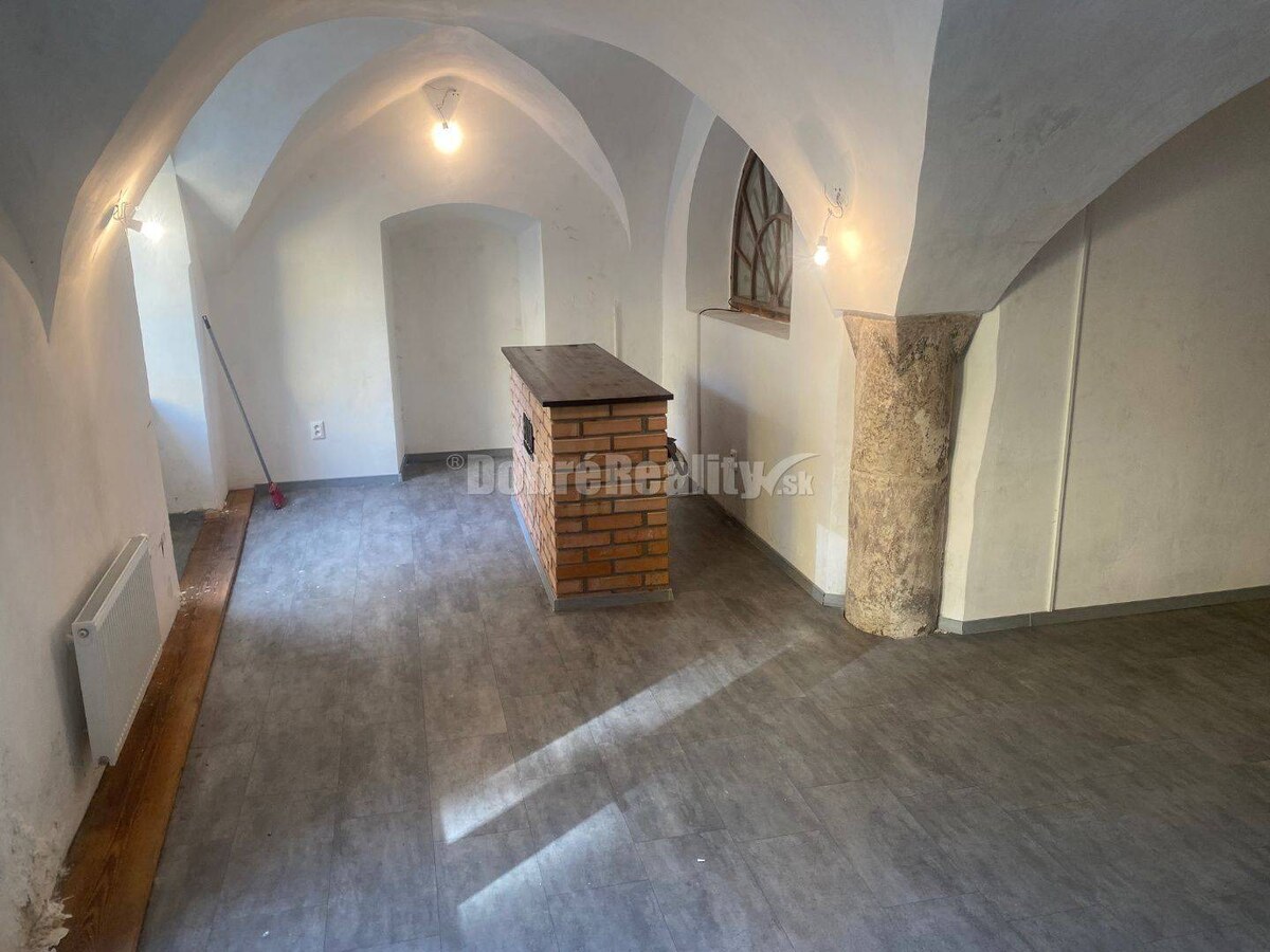 PRENÁJOM: Obchodné priestory Banská Štiavnica — foto 2