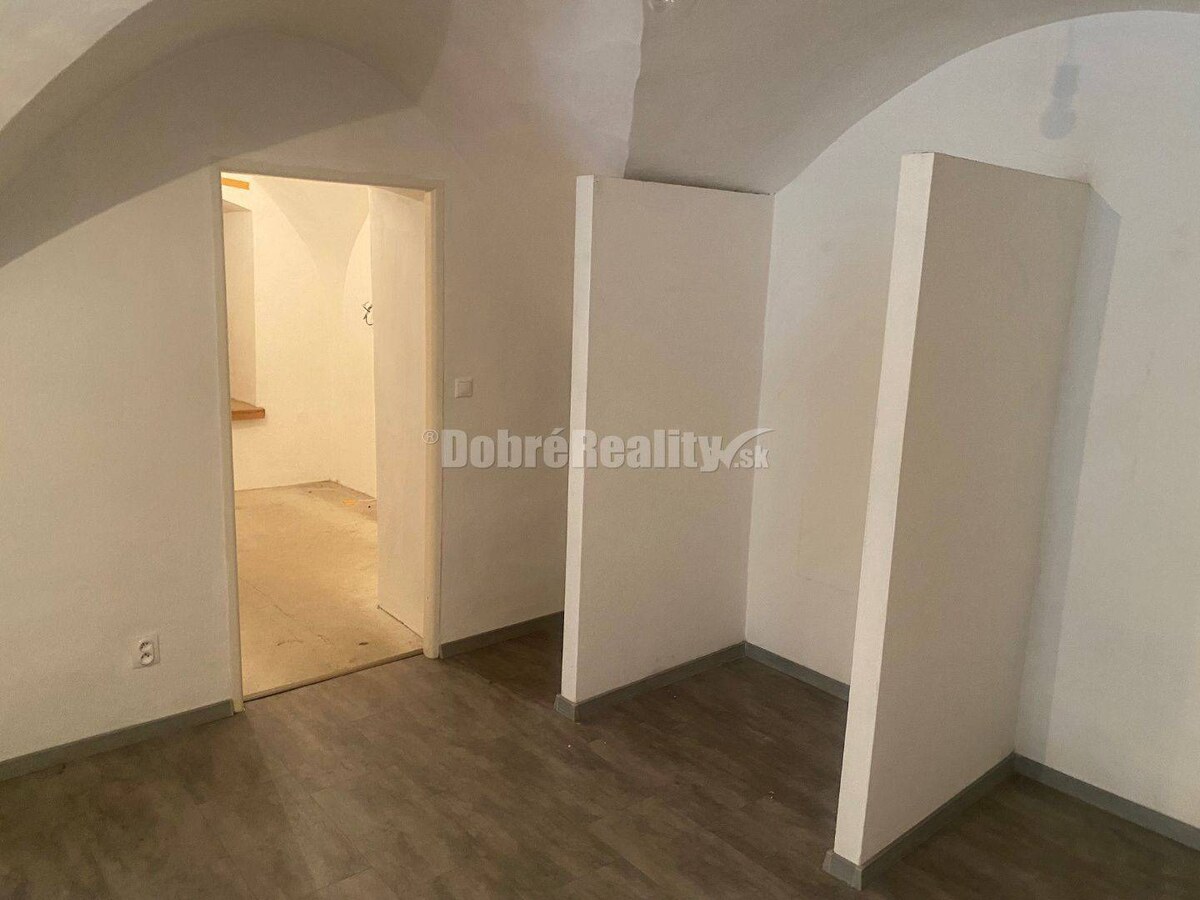PRENÁJOM: Obchodné priestory Banská Štiavnica — foto 6