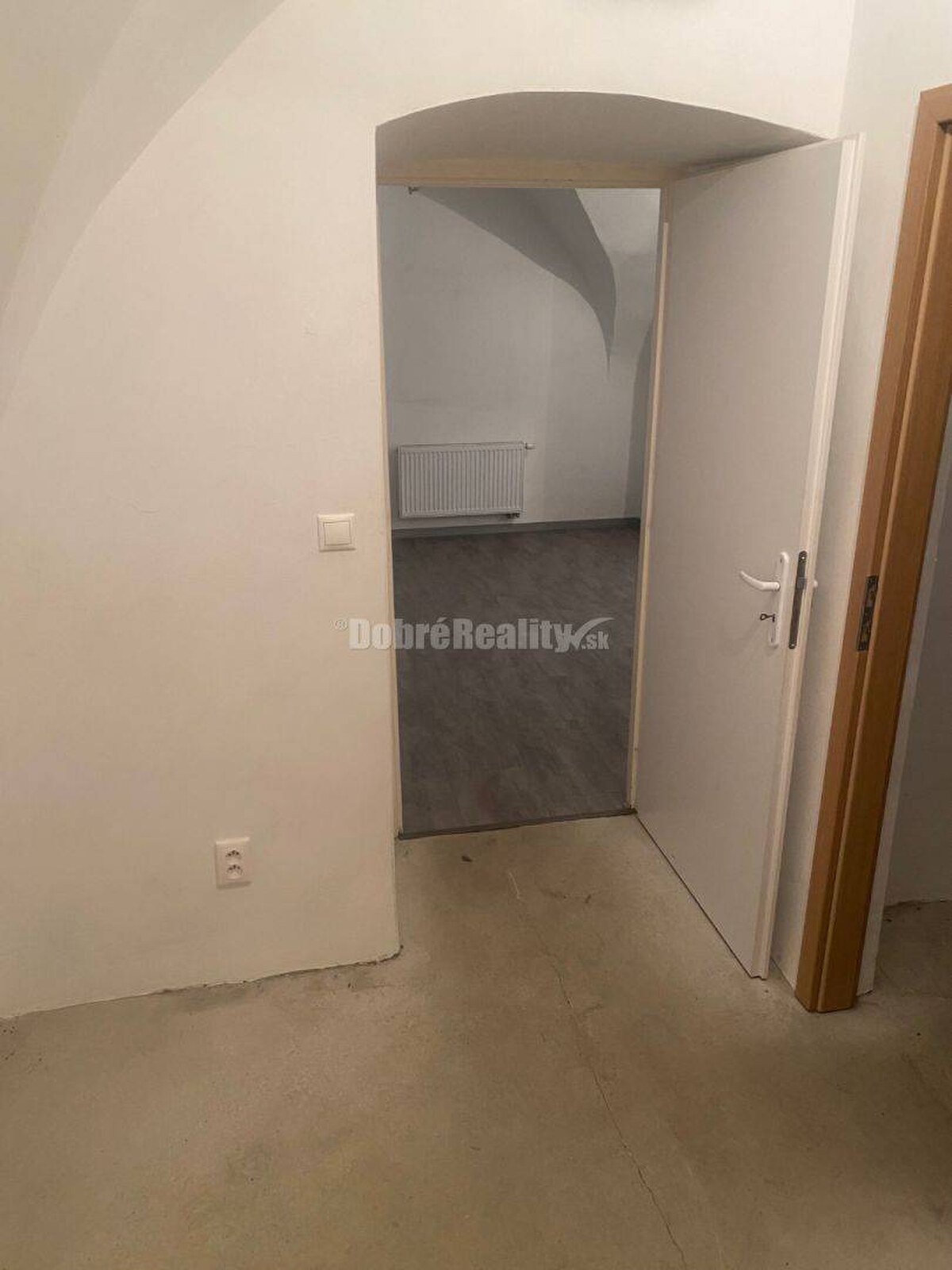 PRENÁJOM: Obchodné priestory Banská Štiavnica — foto 7