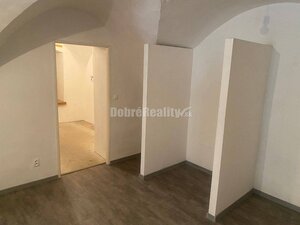 PRENÁJOM: Obchodné priestory Banská Štiavnica — foto 6