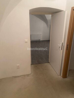 PRENÁJOM: Obchodné priestory Banská Štiavnica — foto 7