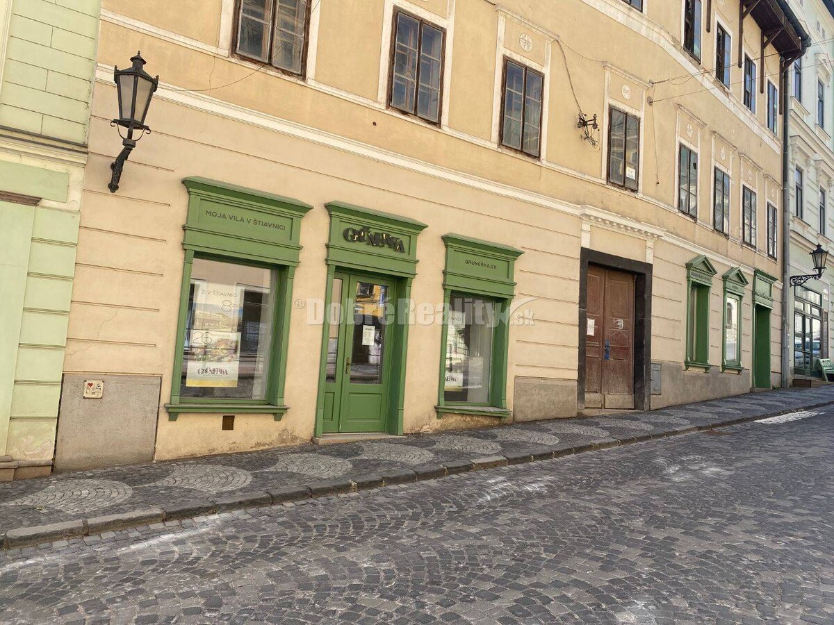 Na prenájom obchodný priestor v historickom centre mesta Banská Štiavn — foto 9