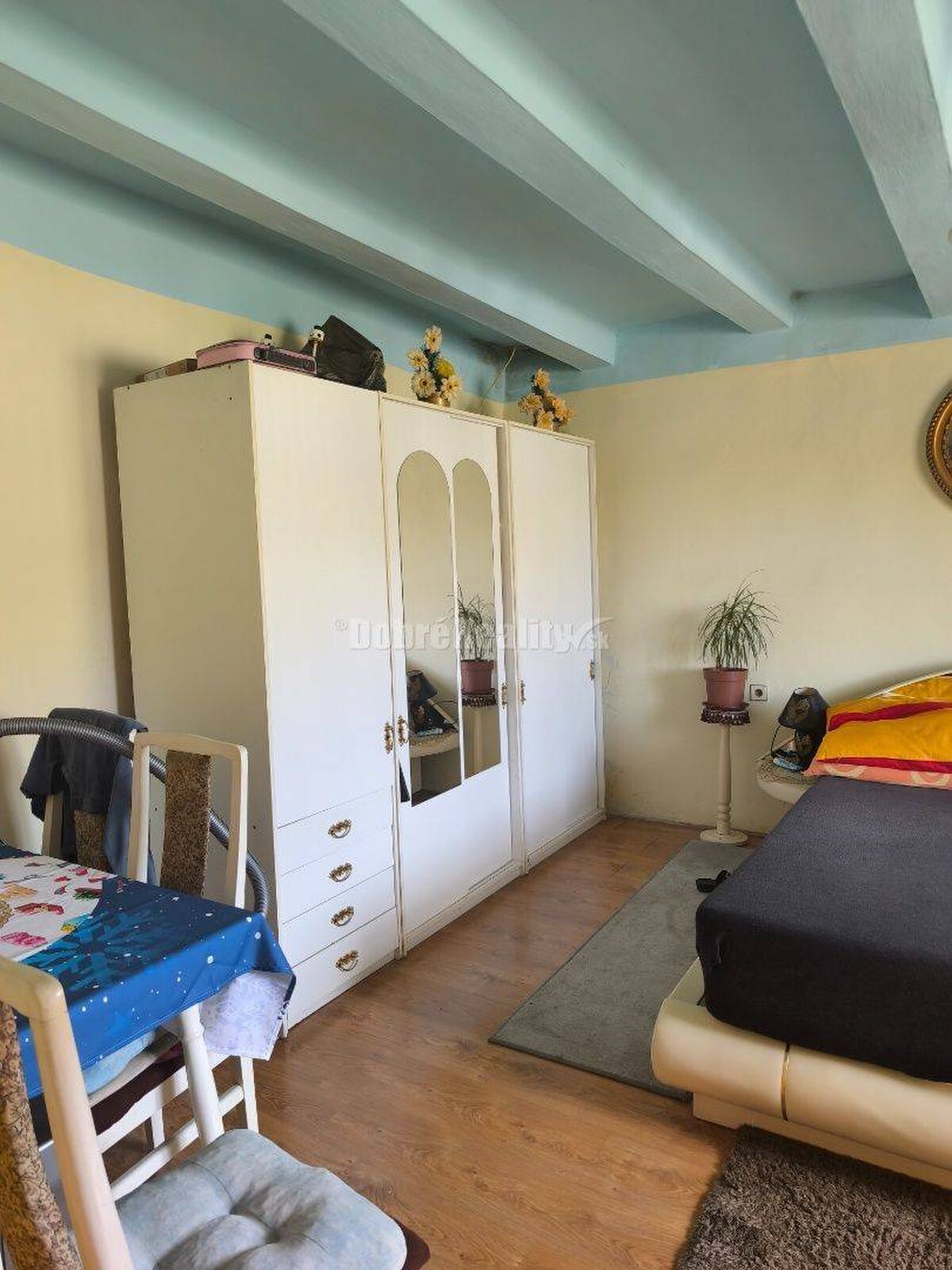 Zachovalý 3 izbový domček v Seliciach k okamžitému nasťahovaniu . — foto 7