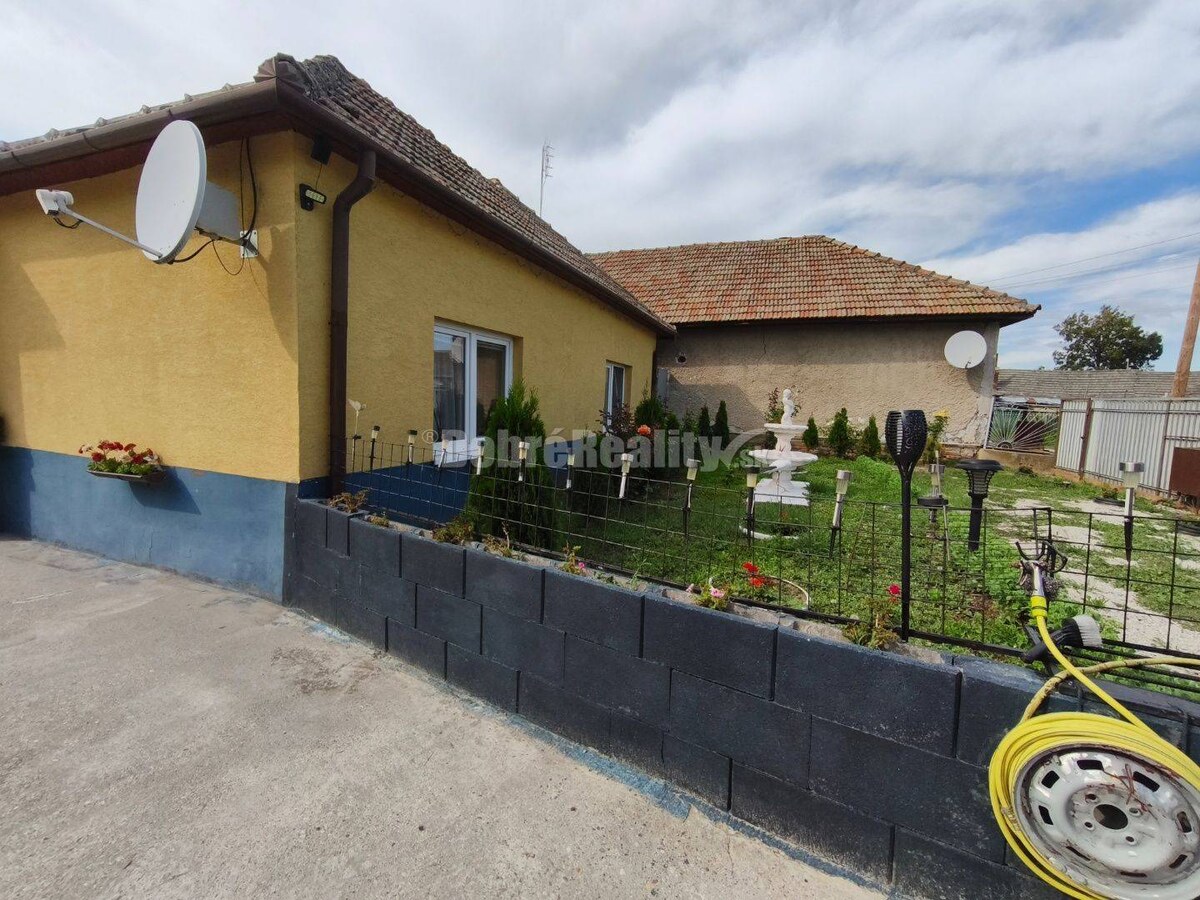 Zachovalý 3 izbový domček v Seliciach k okamžitému nasťahovaniu . — foto 9