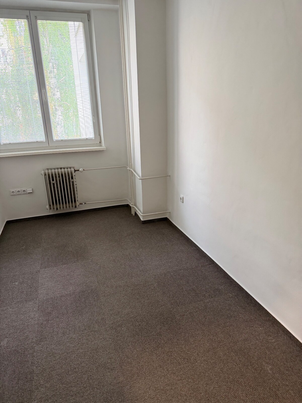Ponúkame najlacnejšie  kancelárske priestory v Prievidzi — foto 4