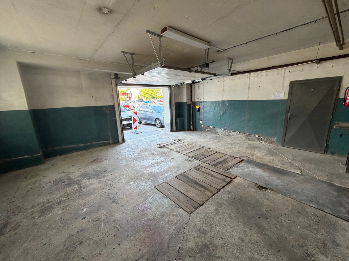 Ponúkame na prenájom 2 garáž / priestor v blízkosti centra Prievidze — foto 2