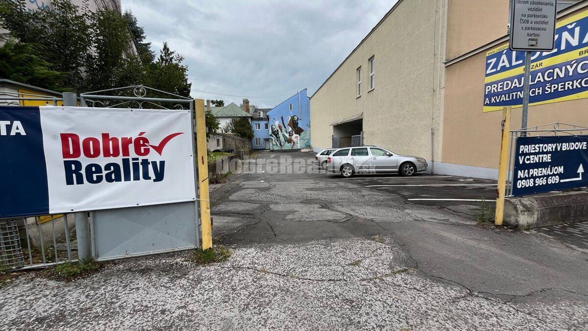 DOBRÉ REALITY - Parkovacie miesta v centre mesta na prenájom — foto 4