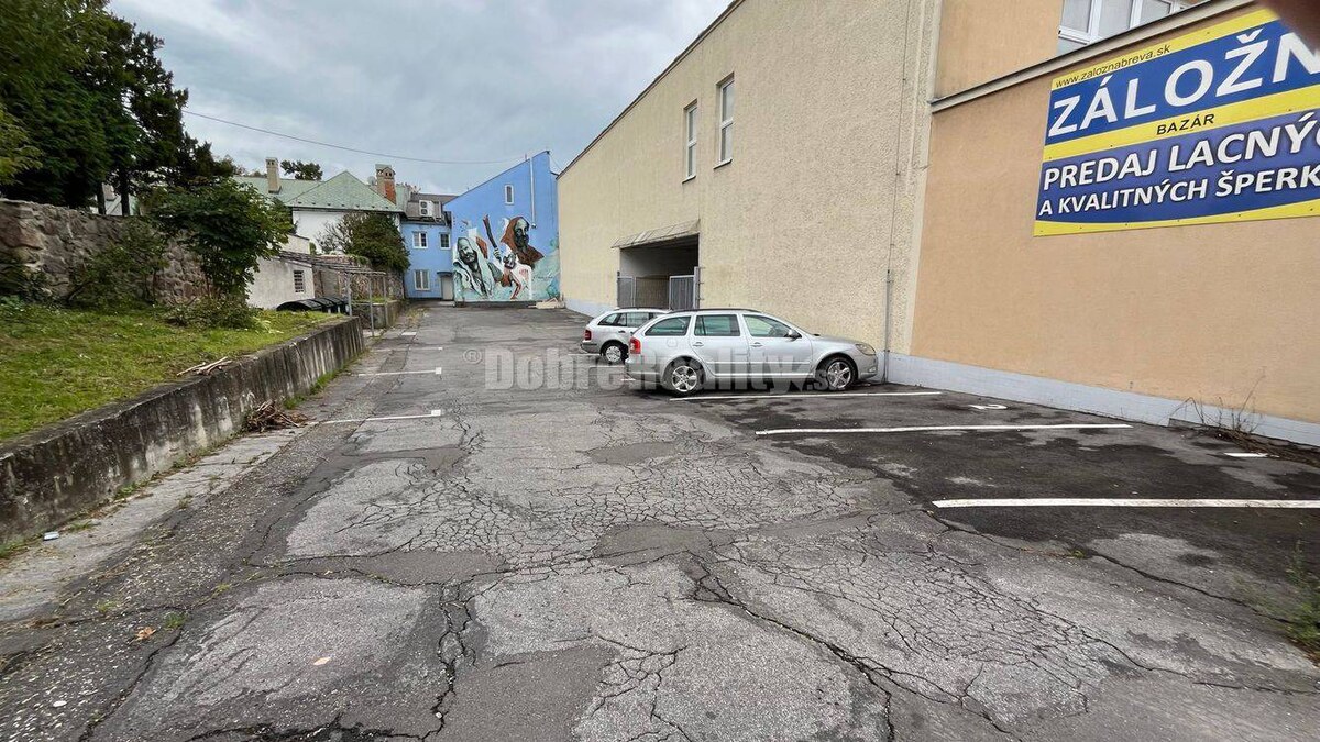 DOBRÉ REALITY - Parkovacie miesta v centre mesta na prenájom — foto 5