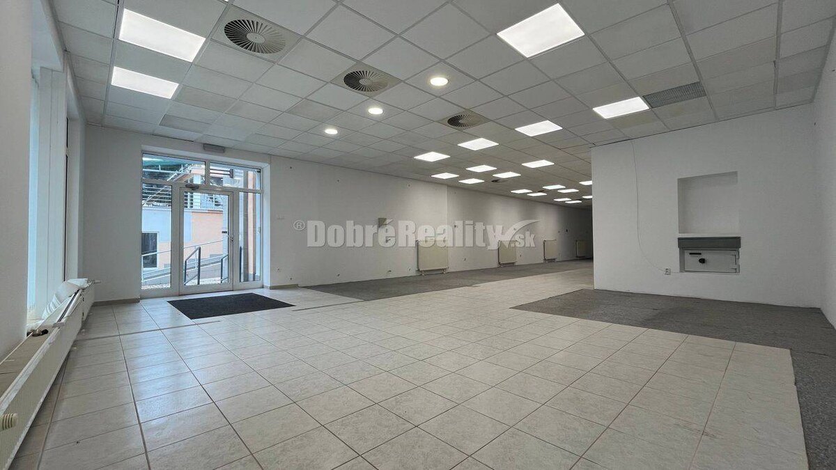 DOBRÉ REALITY - Prevádzkové a obchodné priestory, Námestie Prievidza — foto 6