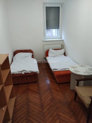 Na prenájom veľký 4-izbový byt pre skupinu osôb — foto 4