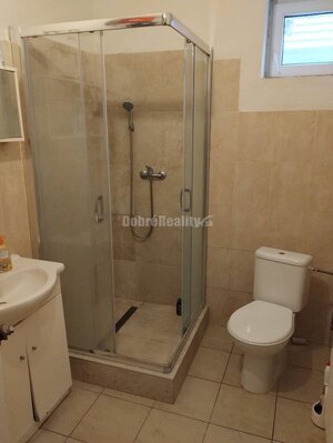 Na prenájom veľký 4-izbový byt pre skupinu osôb — foto 5